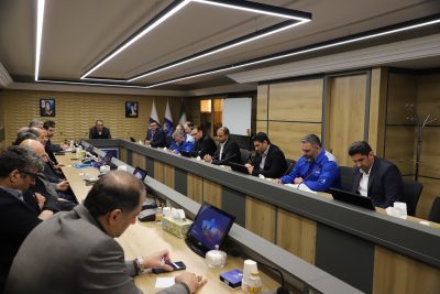 نشست-صمیمی-مدیران-عامل-هلدینگ
